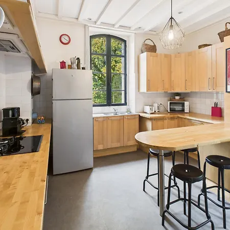 بيت للعطل Grand Manoir Avec Terrasse Et Piscine Pour 10 *