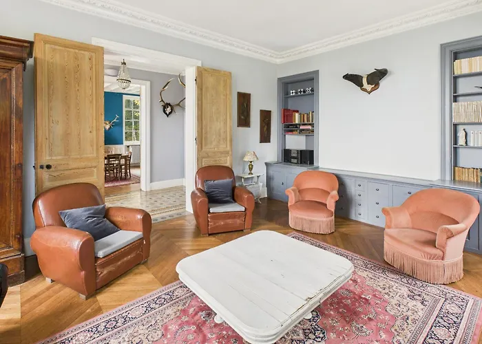 Grand Manoir Avec Terrasse Et Piscine Pour 10 * سان-ليون-سور-فيزير